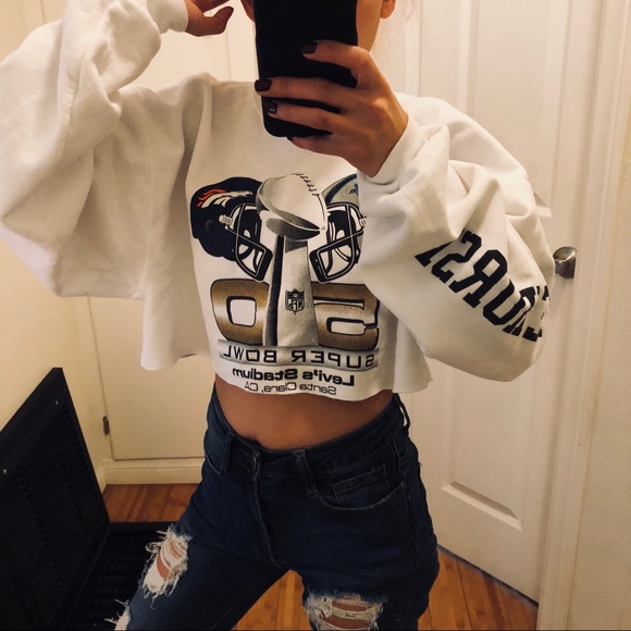 Champion Sweaters - Vintage White Cropped Sweatshirt Super Bowl 50